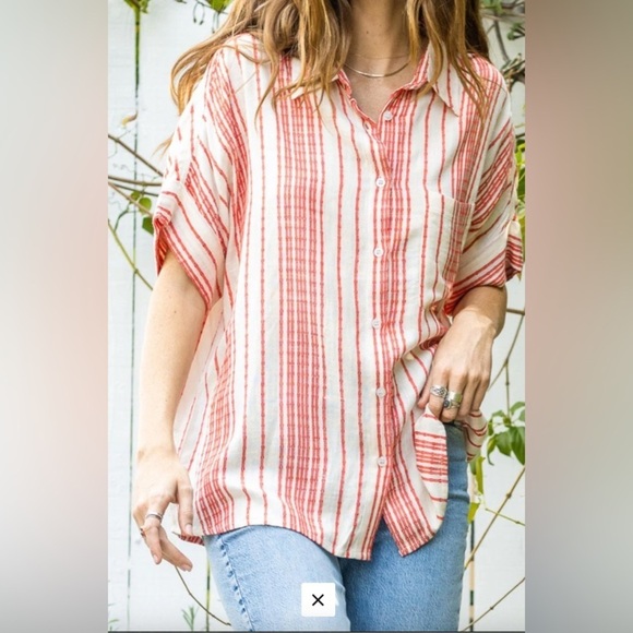 Vici Tops - VICI En Créme Tay Striped Top in Cream Red